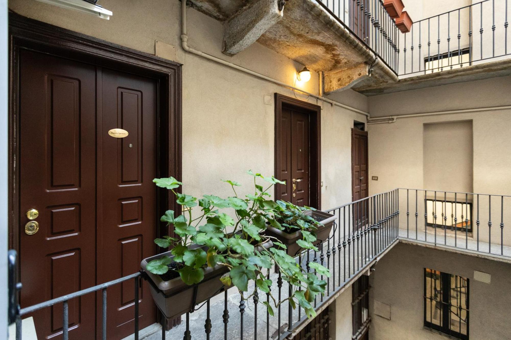 Magnoliaapartments - 5 Nirone Center Milan Bagian luar foto